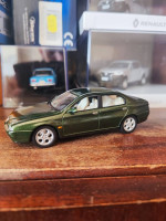 Alfa Romeo 166